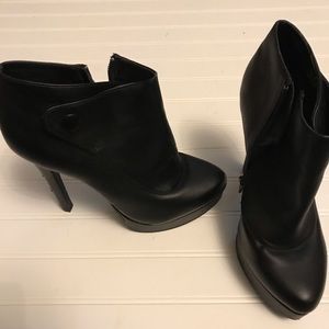 Chinese laundry booties